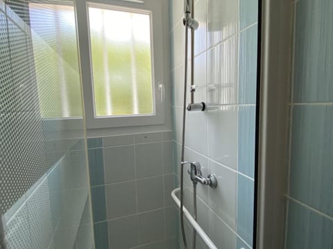 Appartement rustique proche plage et base nautique, stationnement inclus - FR-1-364-79 Apartment in Saint-Nazaire