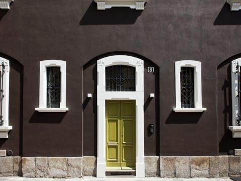 Facade/entrance, Day