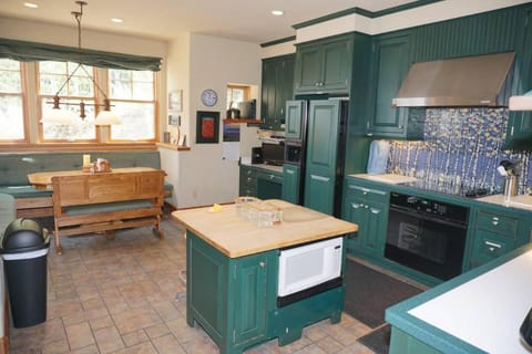 24 Little Ln (203048-9004) Home House in Snowmass Village