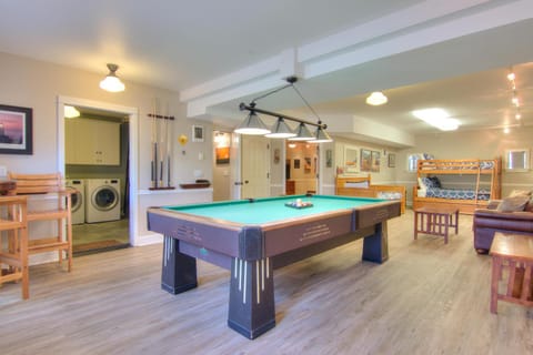 Pelican Reach House in Roads End