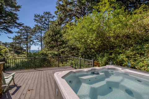 Seaclusion House in Lincoln Beach