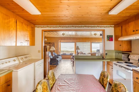 Seawoods House in Waldport