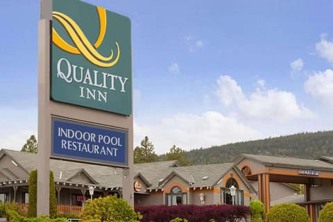 Property building, Property logo or sign, On site