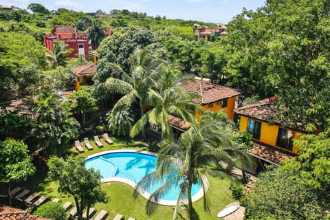 Property building, Bird's eye view, Garden, Garden view, Pool view, Swimming pool