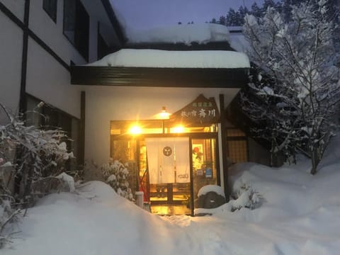 Property building, Winter