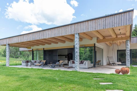 Property building, Balcony/Terrace