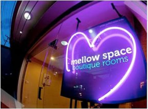 Facade/entrance, Logo/Certificate/Sign