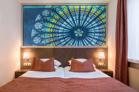 Photo of the whole room, On site