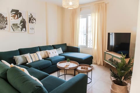 Lounge or bar, Seating area
