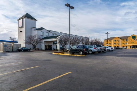 Property building, On site