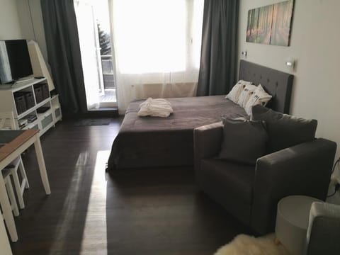 Bed, Photo of the whole room