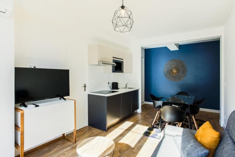 TV and multimedia, Living room, Photo of the whole room