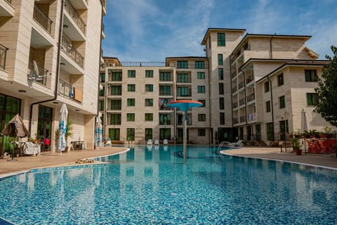 Property building, Swimming pool