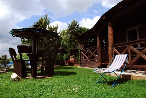 Kaszubskie Apartamenty nad jeziorem Nature lodge in Pomeranian Voivodeship