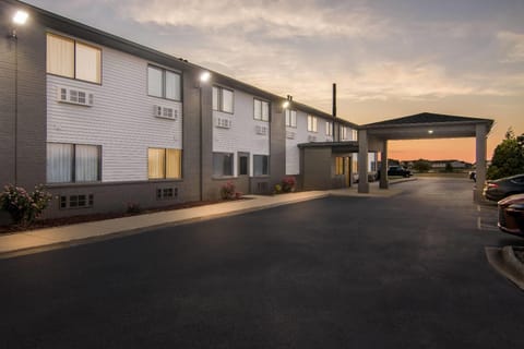 Property building, Parking