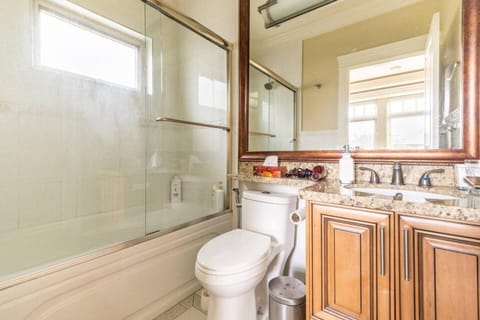 Mike's Luxury House Vacation rental in Vancouver