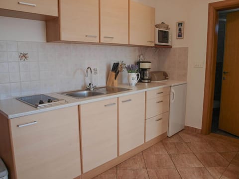 Kristi apartment complex near the sandy beach - by TA Leut Agency Bed and Breakfast in Zadar County