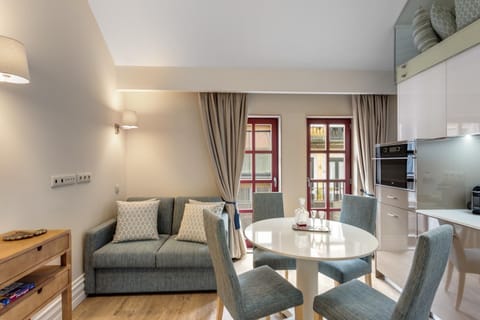 Living room, Dining area