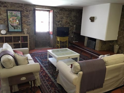 Communal lounge/ TV room, Family