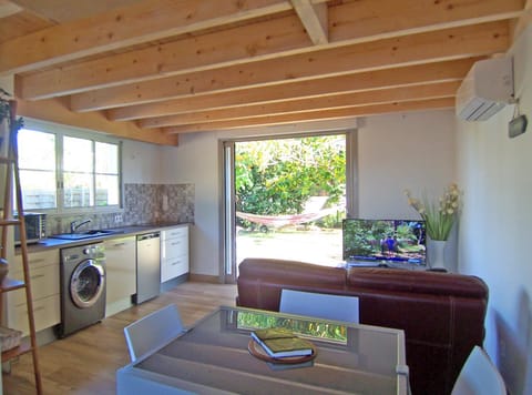 Kitchen or kitchenette, Living room, Dining area