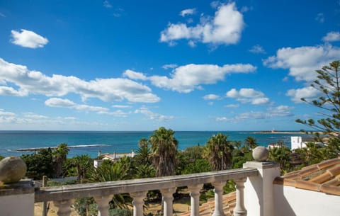 BBQ facilities, Garden, Balcony/Terrace, Beach, Bedroom, Pets, Sea view
