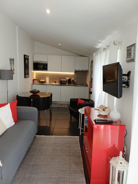 Kitchen or kitchenette, Living room