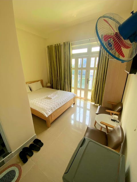 Bed, TV and multimedia, Bedroom, furniture