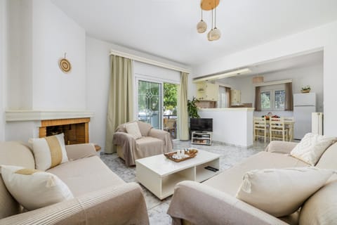 Living room, kitchen