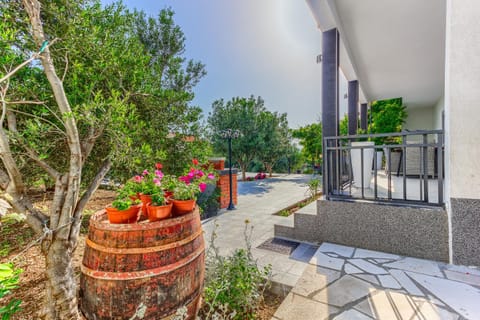Apartment Villa Hacijenda with private pool and jacuzzi Apartment in Šibenik-Knin County, Croatia