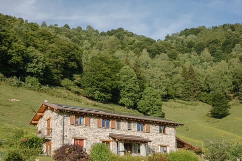 Property building, Day, Mountain view
