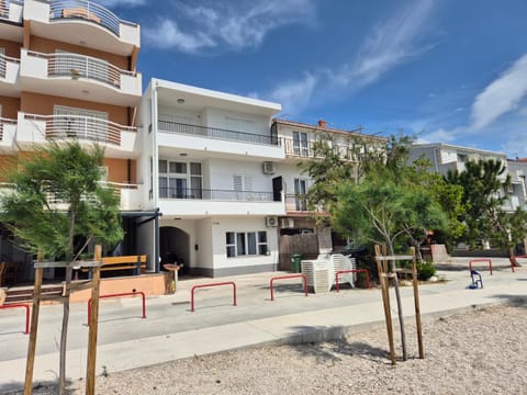 Property building, Day