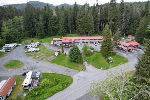 Pioneer Inn by the River Motel in Port Hardy
