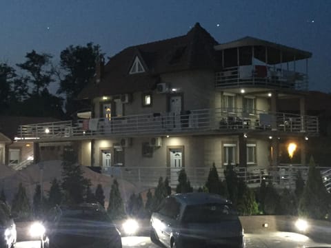 Sobe Srebrno Jezero Apartment hotel in Vojvodina