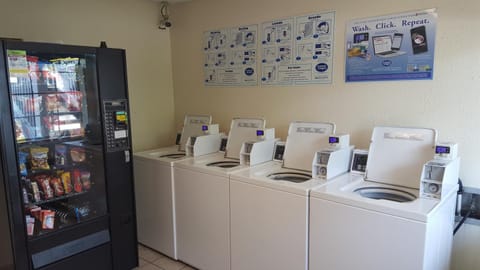 InTown Suites Extended Stay Select New Orleans LA - Harvey Motel in Gretna