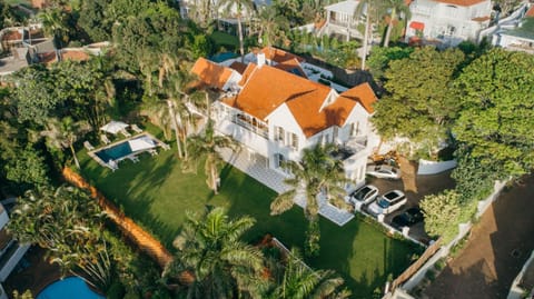 Property building, Day, Natural landscape, Bird's eye view, Garden, Garden view, Location