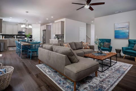 Whispering Woods House in Hillsboro