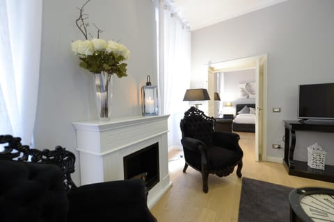 TV and multimedia, Living room, Seating area