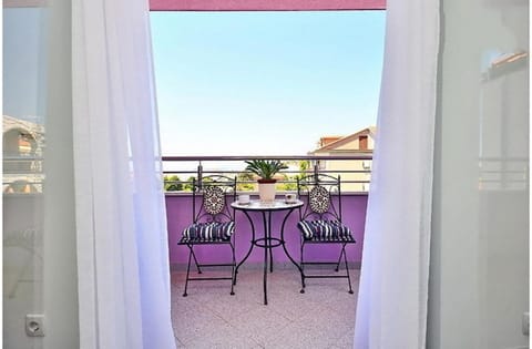 Day, Balcony/Terrace, Seating area