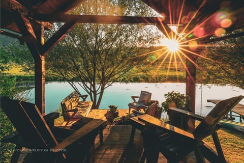 House Arupium - HOT TUB Nature lodge in Lika-Senj County