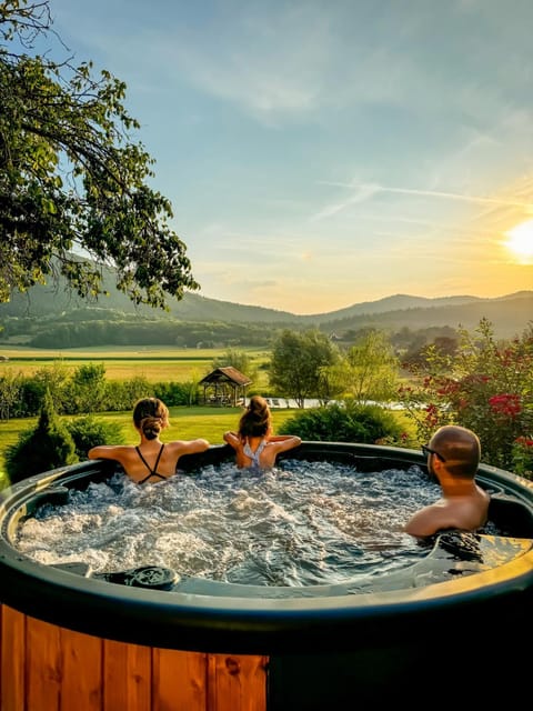House Arupium - HOT TUB Nature lodge in Lika-Senj County