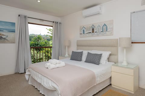 View (from property/room), Photo of the whole room, Bedroom, air conditioner
