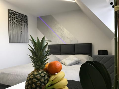 Living room, Photo of the whole room, Bedroom