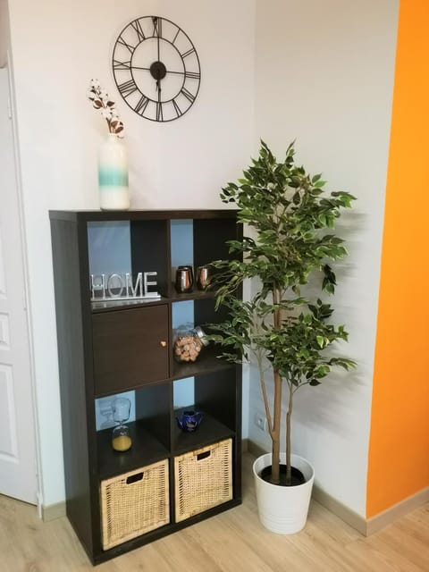 BEAU T3 NEUF PROCHE VIEUX-PORT A LA PLACE CORDERIE Apartment in Marseille