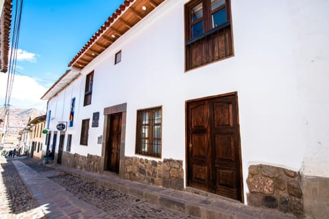Property building, Decorative detail