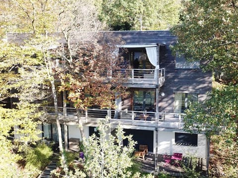 Home 33 House in Île-de-France