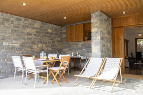 Patio, Off site, Summer, Dining area