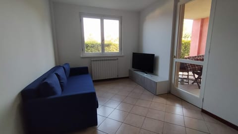 Camoscio Apartment with private garden Apartment in Baveno