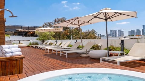 Patio, Day, Balcony/Terrace, Seating area, sunbed