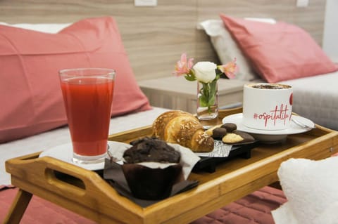 Breakfast, Continental breakfast, Italian breakfast, English/Irish breakfast, American breakfast