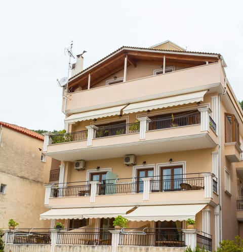 Property building, On site